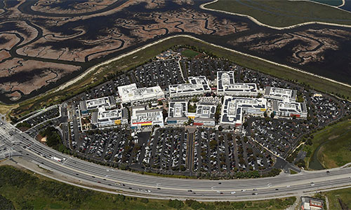 Evacuan sede de Facebook en Menlo Park debido a amenaza de bomba